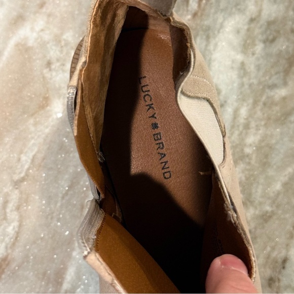 Women’s LUCKY BRAND Sumah suede chunky ankle boot- Dune. Size 8.5. - Picture 9 of 10